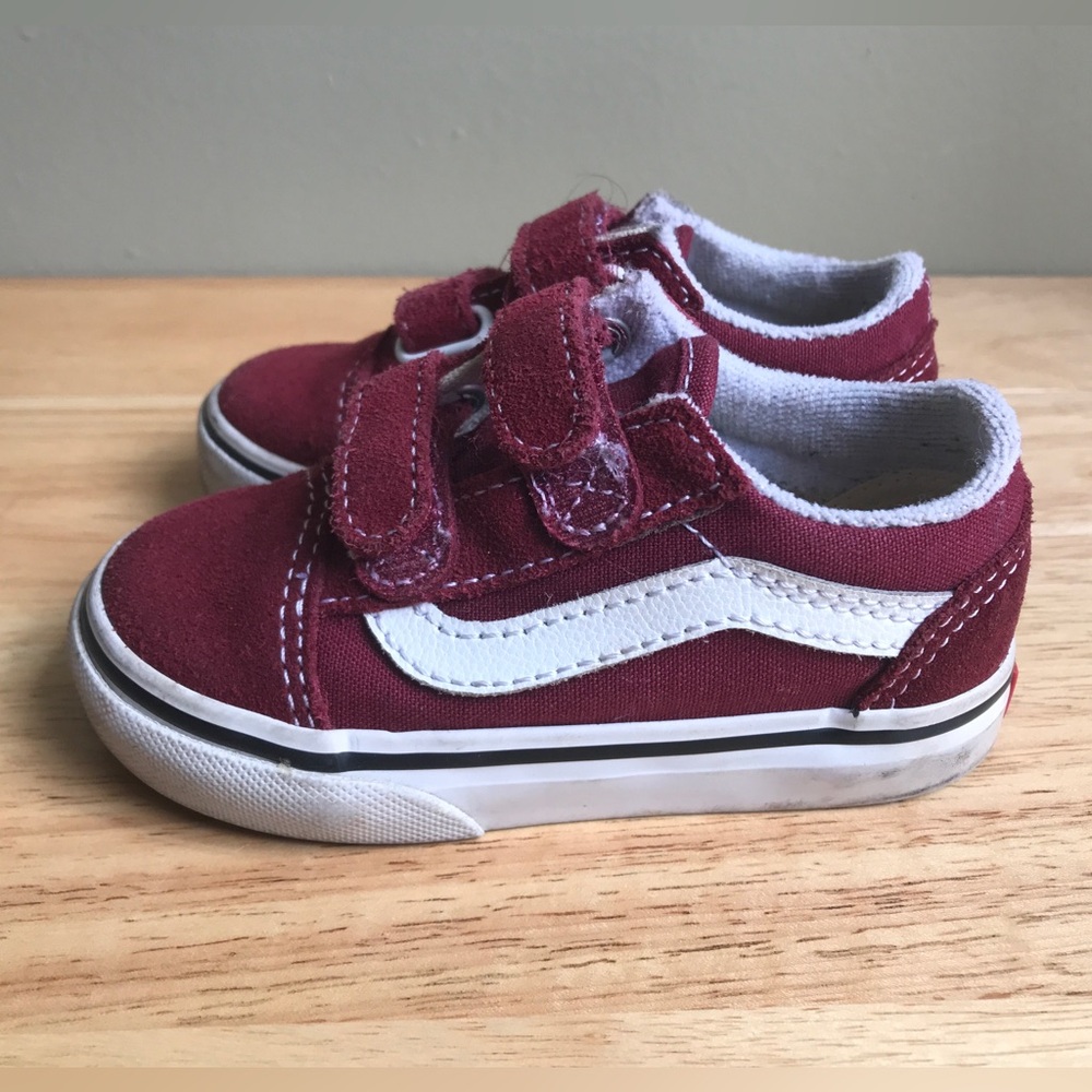 Vans Old Skool Velcro Sneaker Red Size: US Toddler 6 EUR 22 CM 12